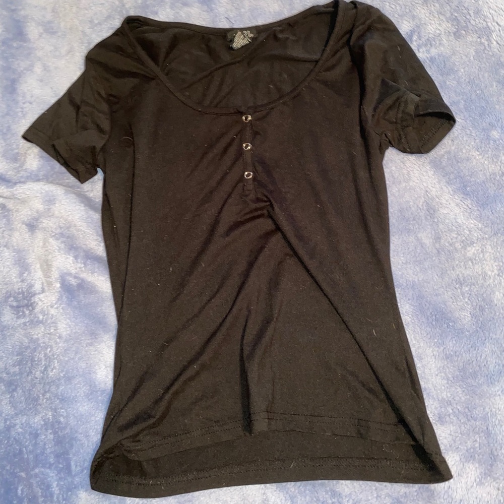 Rue 21 button top